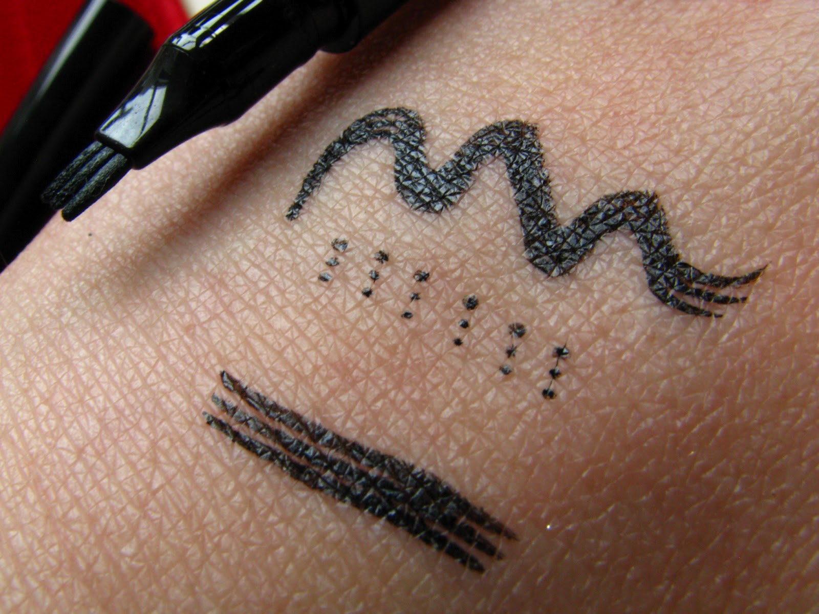 3 Dot Liner 01 Black 0.7 Ml Sealed Testers